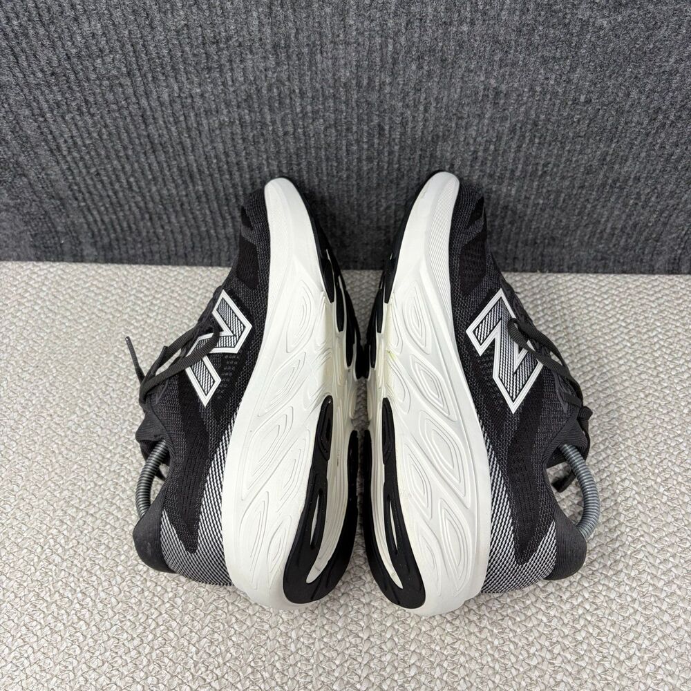 New Balance Fresh Foam X 880V15 Black White Running Shoes Women’s Sz 11 2A W880 - Picture 5 of 9